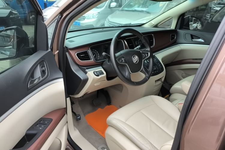 Used Buick GL8 2018 28T Luxury Model China VI Standard Driver Seat