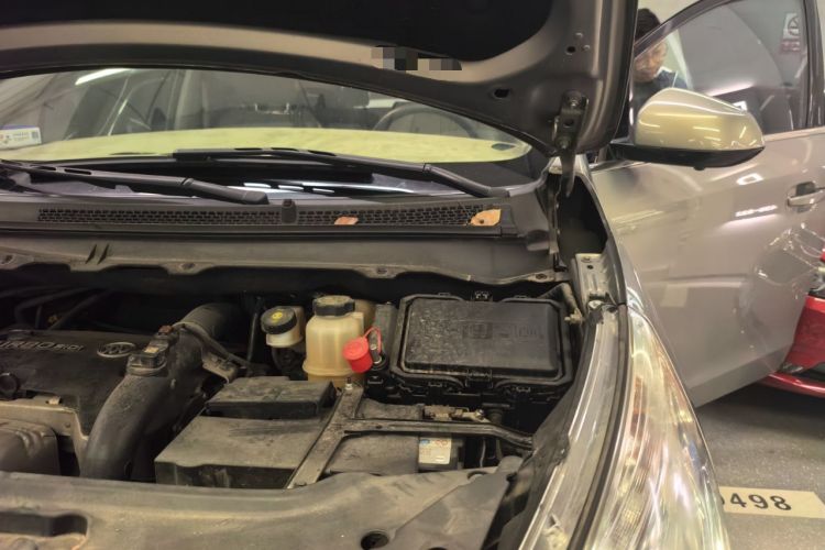 Used Buick GL8 2018 28T Comfort Model China VI Standard Engine Bay Left
