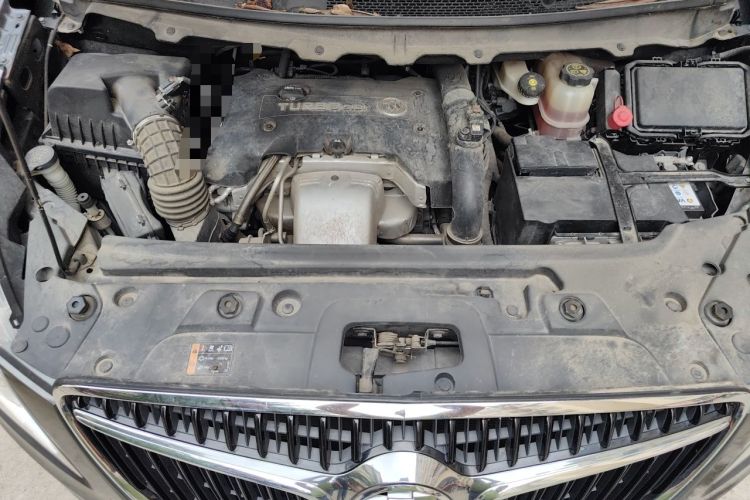 Used Buick GL8 2018 28T Comfort Model China VI Standard Engine Bay