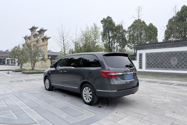 Used Buick GL8 2018 28T Luxury Model China VI Standard Exterior 2