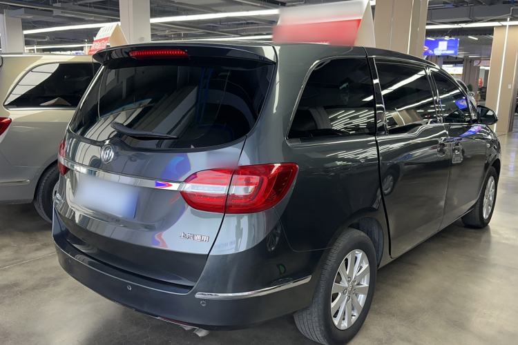 Used Buick GL8 2018 28T Comfort Model China VI Standard Exterior 4