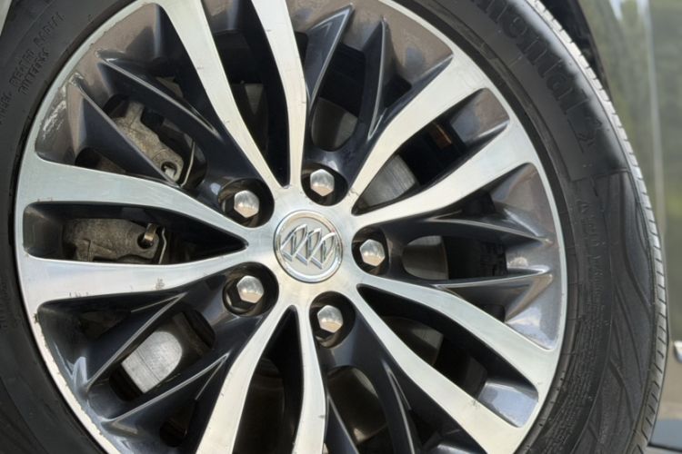 Used Buick GL8 2018 ES 28T Flagship Model China VI Standard Exterior 4