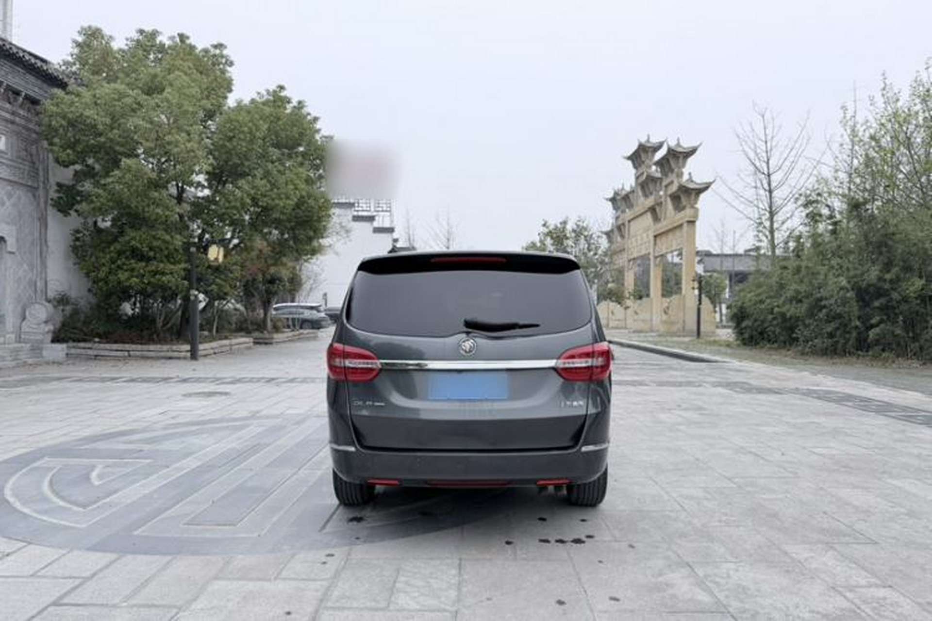 Used Buick GL8 2018 28T Luxury Model China VI Standard Exterior 6