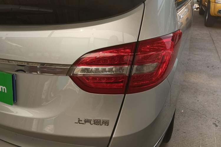 Used Buick GL8 2018 28T Luxury Model China VI Standard Exterior 6