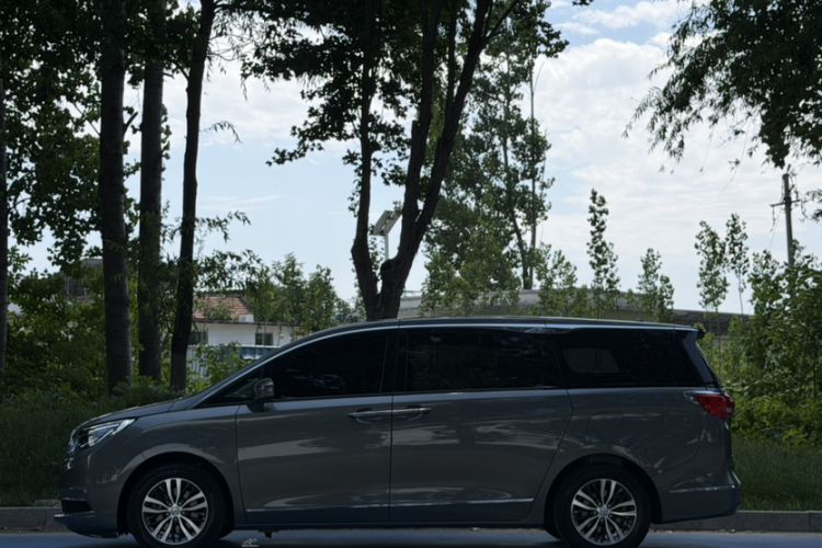 Used Buick GL8 2018 ES 28T Flagship Model China VI Standard Exterior 7