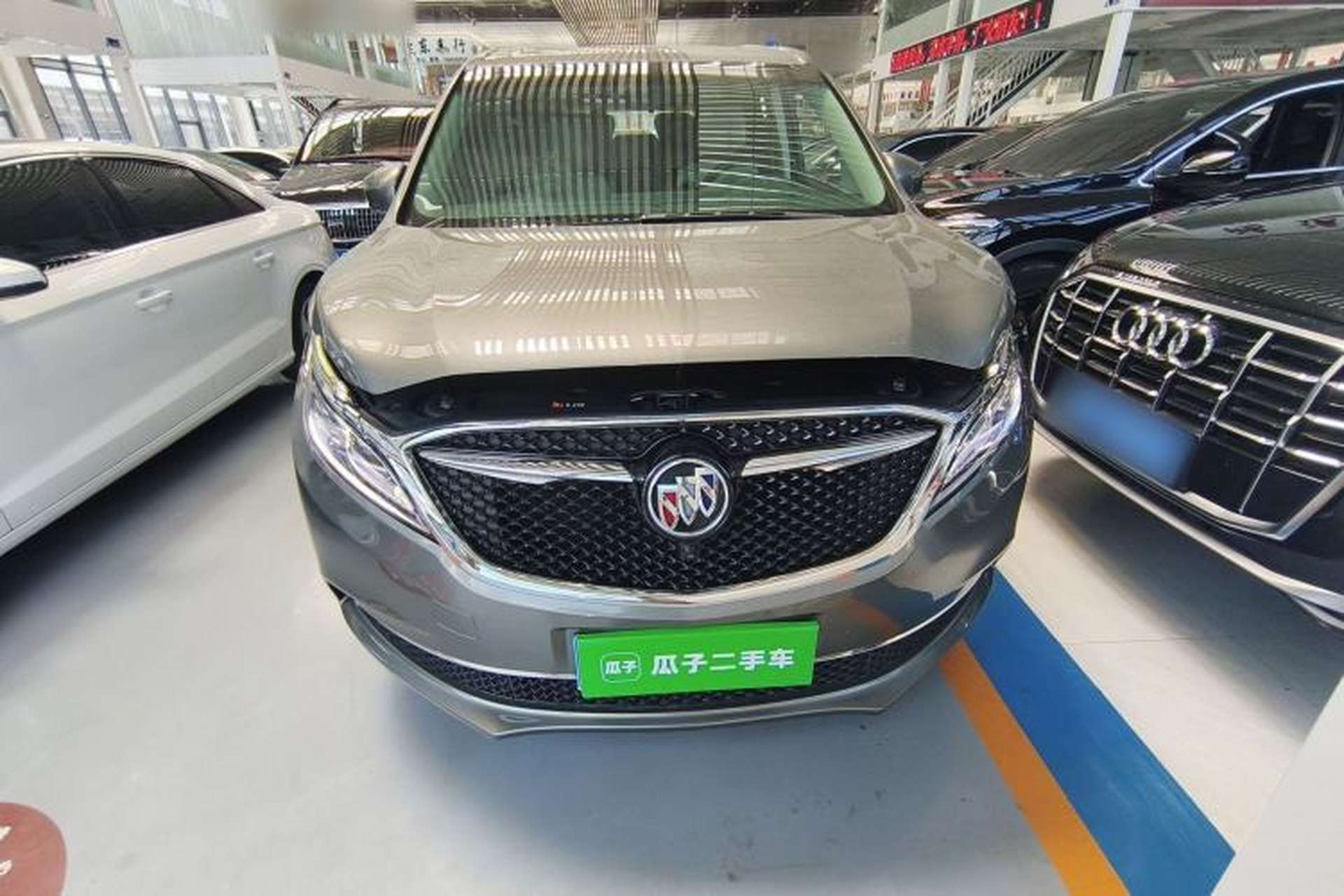Used Buick GL8 2018 ES 28T Comfort Model China VI Standard Front