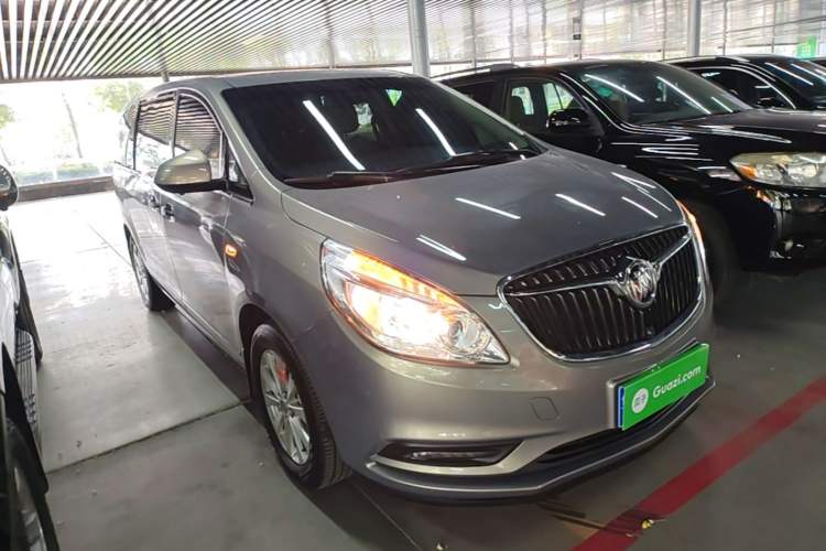 Used Buick GL8 2018 28T Prestige Version China VI Standard Front Right 45 Deg