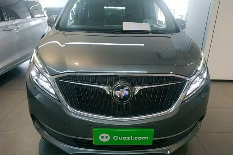 Used Buick GL8 2018 ES 28T Flagship Model China VI Standard Front