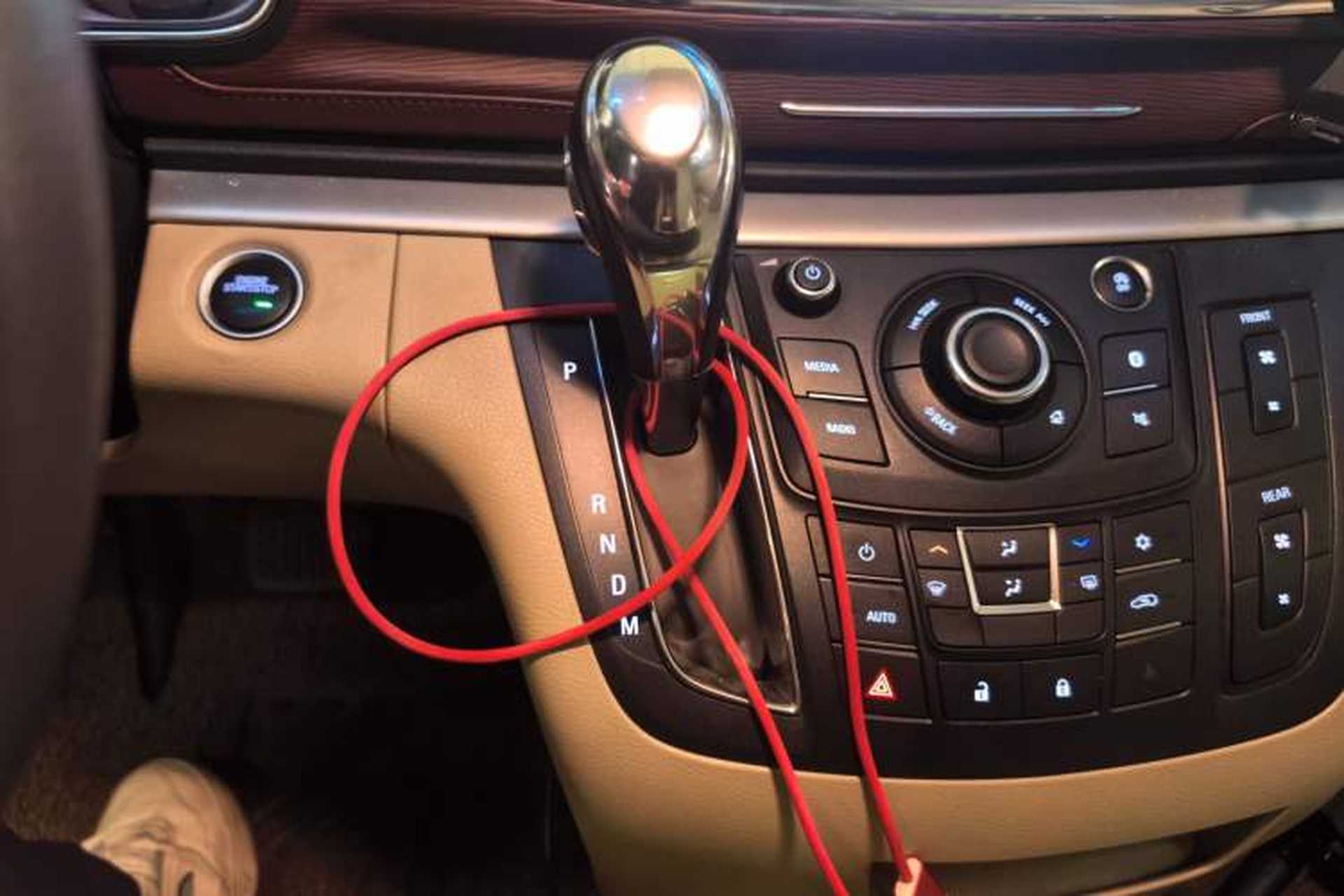 Used Buick GL8 2018 28T Comfort Model China VI Standard Gear Lever