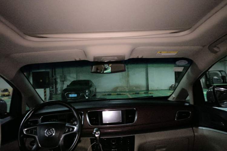 Used Buick GL8 2018 28T Luxury Model China VI Standard Headliner
