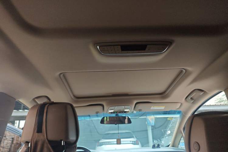Used Buick GL8 2018 ES 28T Premium Model China VI Standard Headliner