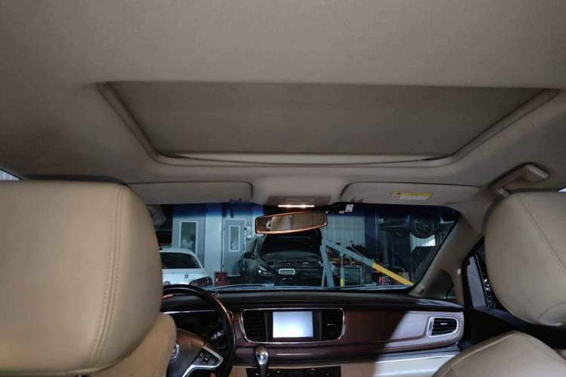 Used Buick GL8 2018 28T Luxury Model China VI Standard Headliner