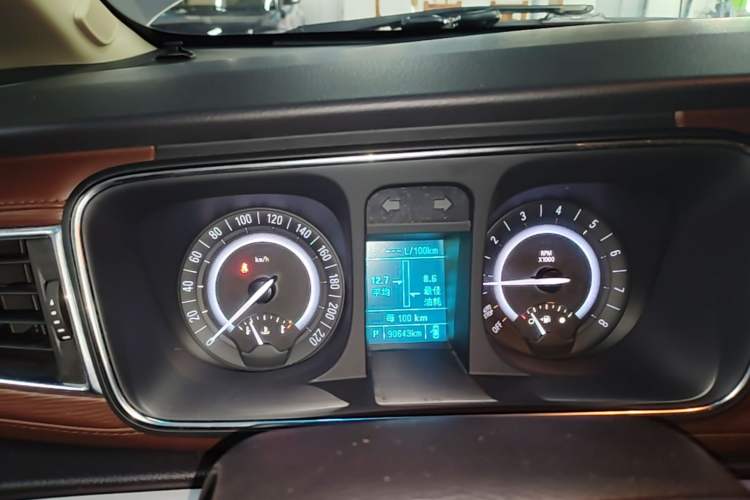 Used Buick GL8 2018 28T Prestige Version China VI Standard Instrument Cluster