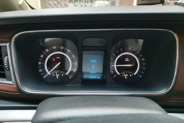 Used Buick GL8 2018 28T Luxury Model China VI Standard Instrument Cluster