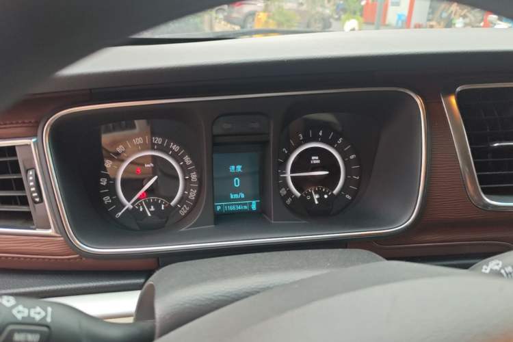 Used Buick GL8 2018 28T Comfort Model China VI Standard Instrument Cluster
