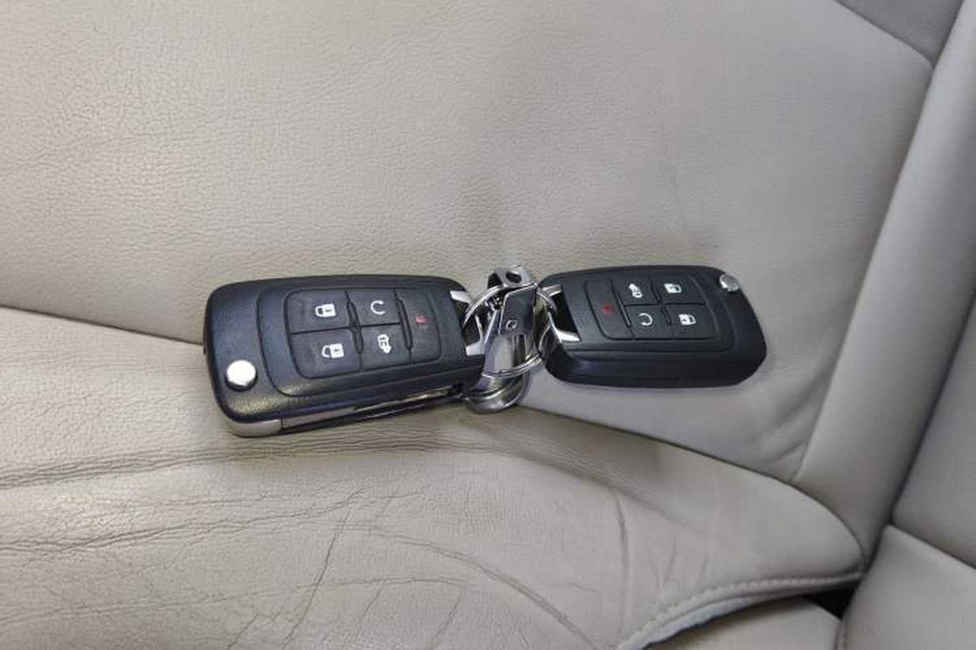 Used Buick GL8 2018 28T Luxury Model China VI Standard Interior 1