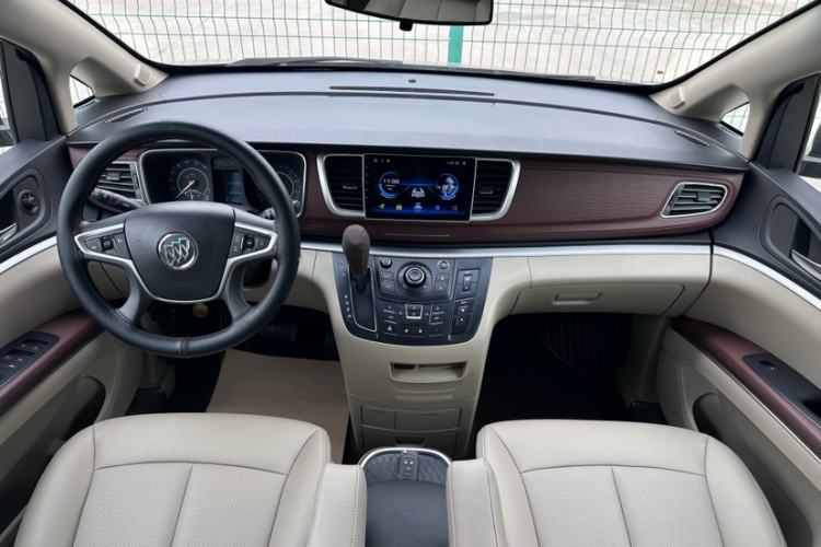 Used Buick GL8 2018 28T Comfort Model China VI Standard Interior 1