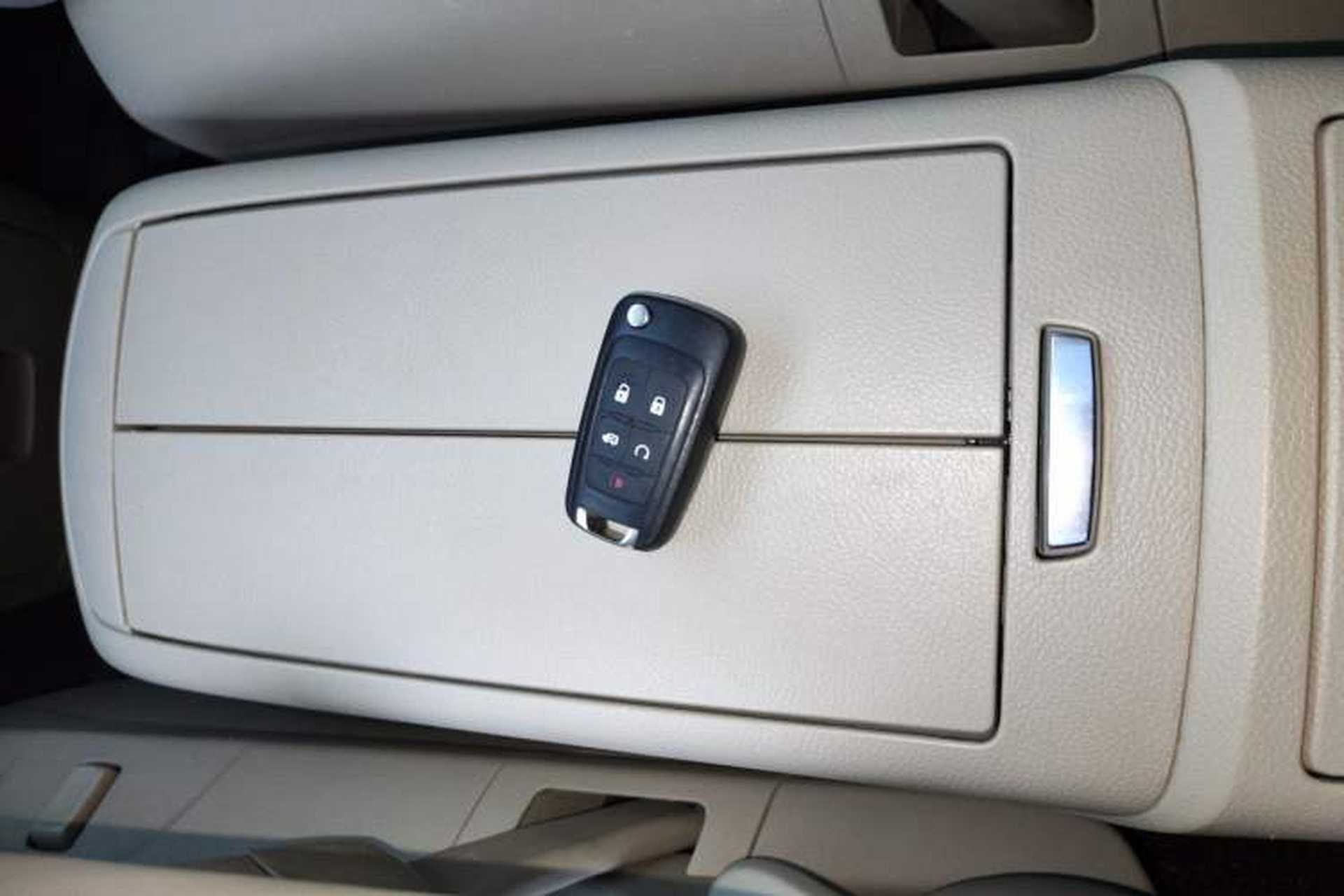 Used Buick GL8 2018 28T Luxury Model China VI Standard Interior 1