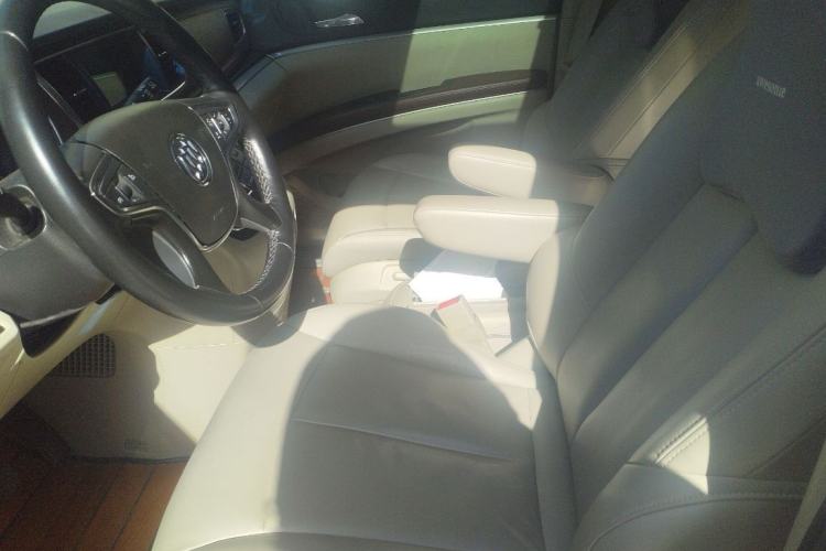 Used Buick GL8 2018 28T Prestige Version China VI Standard Interior 2