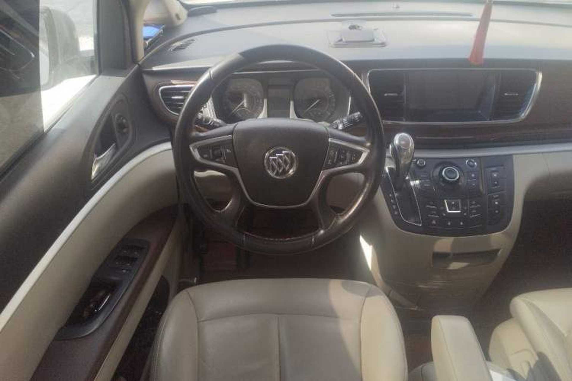 Used Buick GL8 2018 28T Prestige Version China VI Standard Interior 3