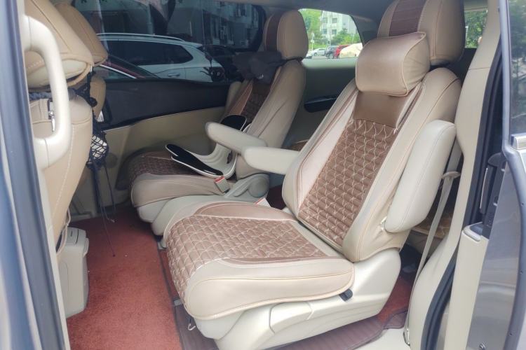 Used Buick GL8 2018 28T Prestige Version China VI Standard Interior 4