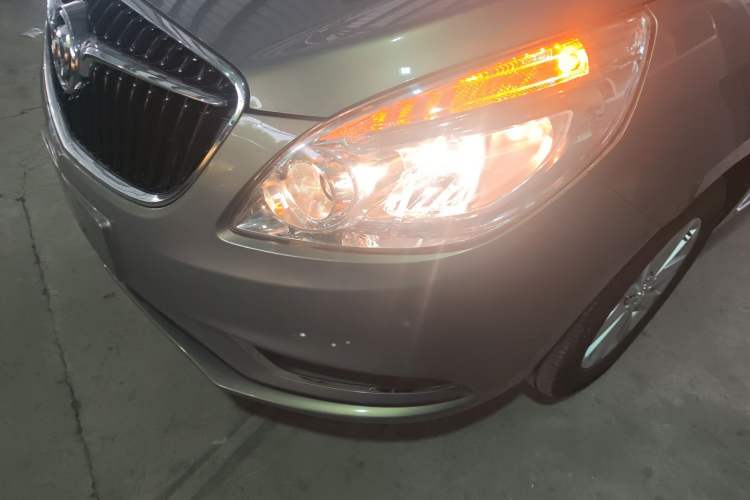 Used Buick GL8 2018 28T Luxury Model China VI Standard Left Front Headlight