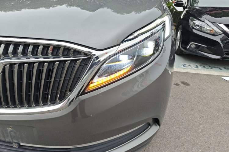Used Buick GL8 2018 ES 28T Luxury Model China VI Standard Left Front Headlight