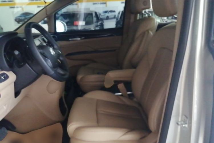 Used Buick GL8 2018 ES 28T Luxury Model China VI Standard Left Front Seat