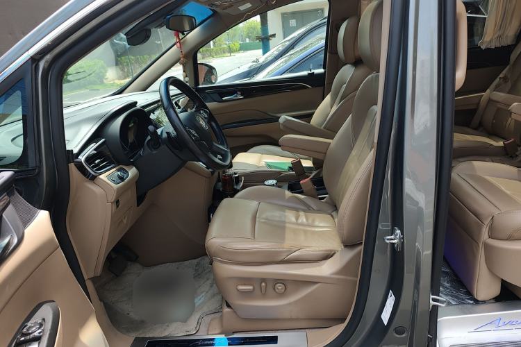 Used Buick GL8 2018 ES 28T Luxury Model China VI Standard Left Front Seat