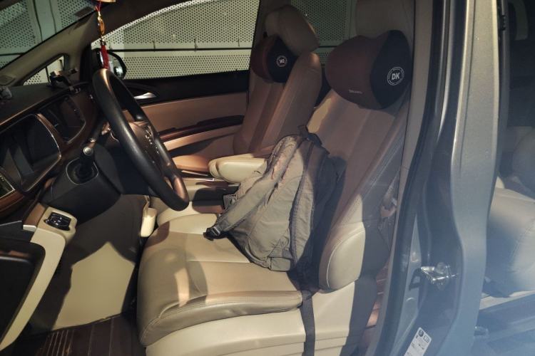Used Buick GL8 2018 28T Comfort Model China VI Standard Left Front Seat