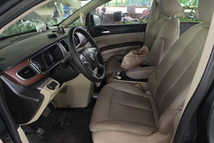 Used Buick GL8 2018 28T Comfort Model China VI Standard Left Front Seat