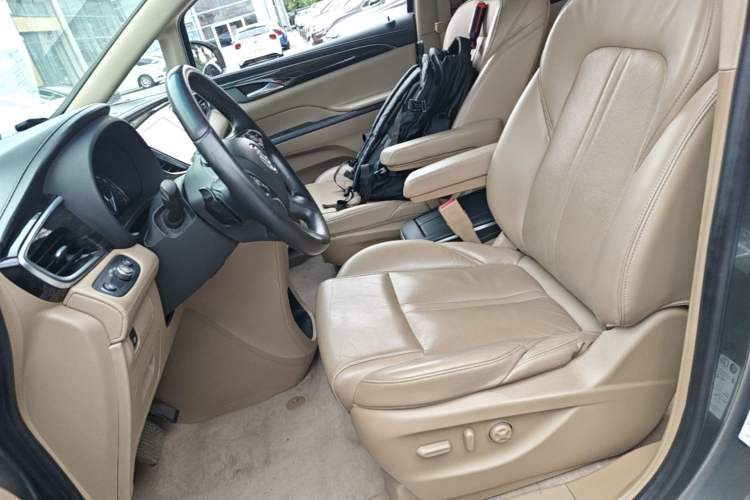 Used Buick GL8 2018 ES 28T Luxury Model China VI Standard Left Front Seat