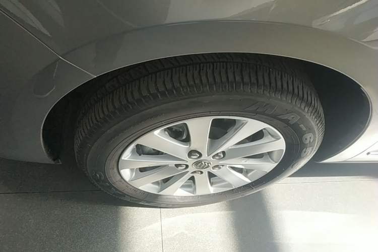 Used Buick GL8 2018 28T Luxury Model China VI Standard Left Front Wheel Hub