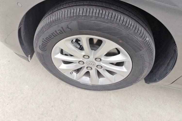 Used Buick GL8 2018 ES 28T Comfort Model China VI Standard Left Front Wheel Hub