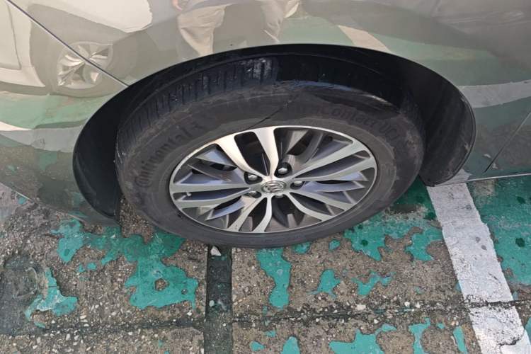 Used Buick GL8 2018 ES 28T Luxury Model China VI Standard Left Front Wheel Hub