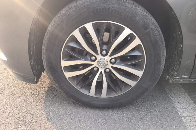 Used Buick GL8 2018 ES 28T Luxury Model China VI Standard Left Front Wheel Hub