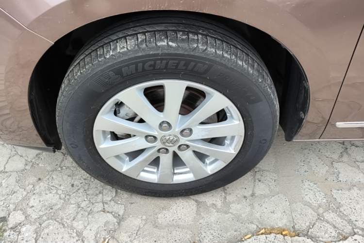 Used Buick GL8 2018 28T Luxury Model China VI Standard Left Front Wheel Hub