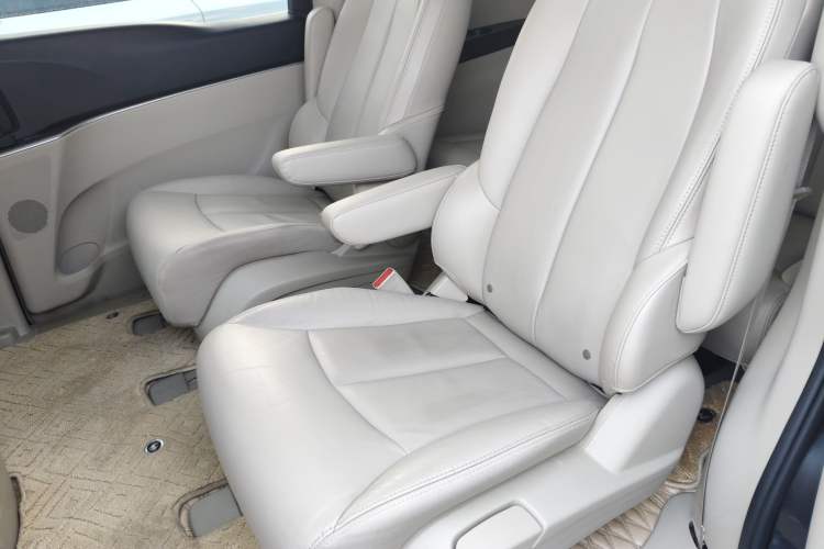 Used Buick GL8 2018 28T Luxury Model China VI Standard Left Rear Seat