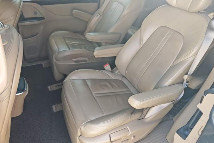 Used Buick GL8 2018 ES 28T Luxury Model China VI Standard Left Rear Seat