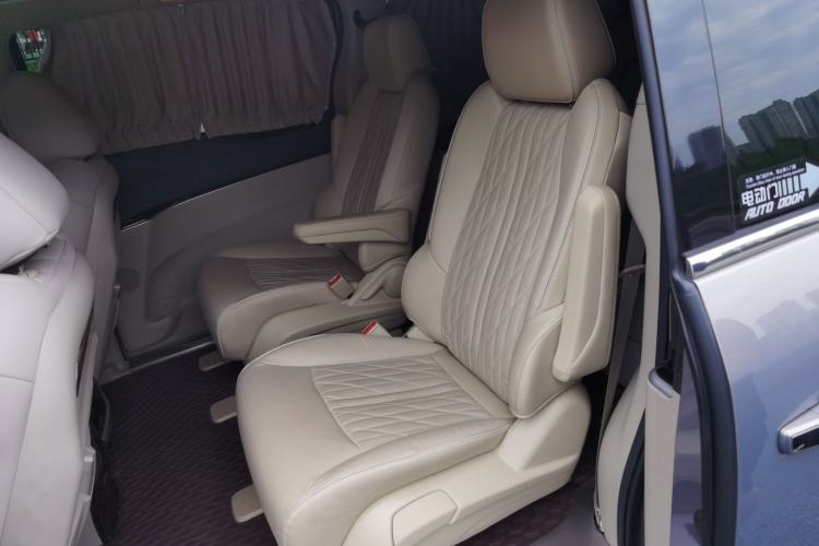 Used Buick GL8 2018 28T Luxury Model China VI Standard Left Rear Seat