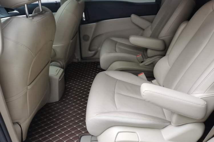 Used Buick GL8 2018 28T Luxury Model China VI Standard Left Rear Seat
