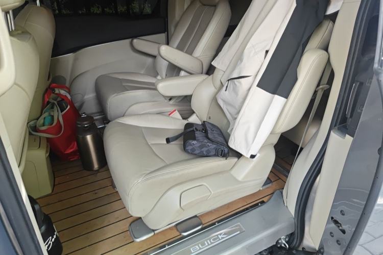 Used Buick GL8 2018 28T Prestige Version China VI Standard Left Rear Seat