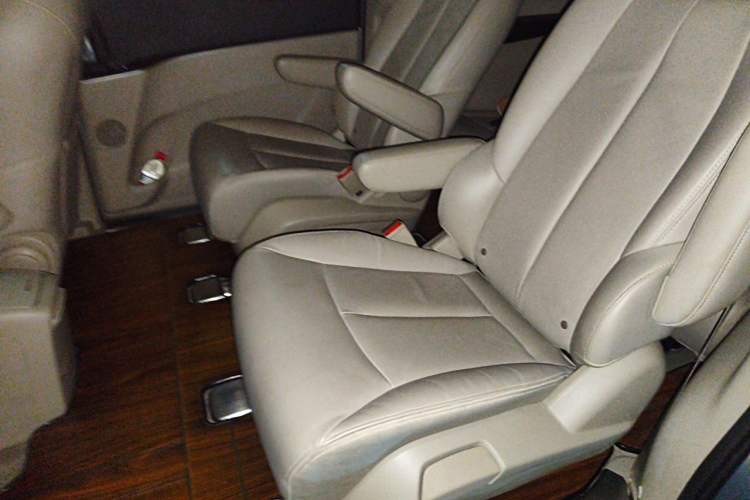 Used Buick GL8 2018 28T Luxury Model China VI Standard Left Rear Seat