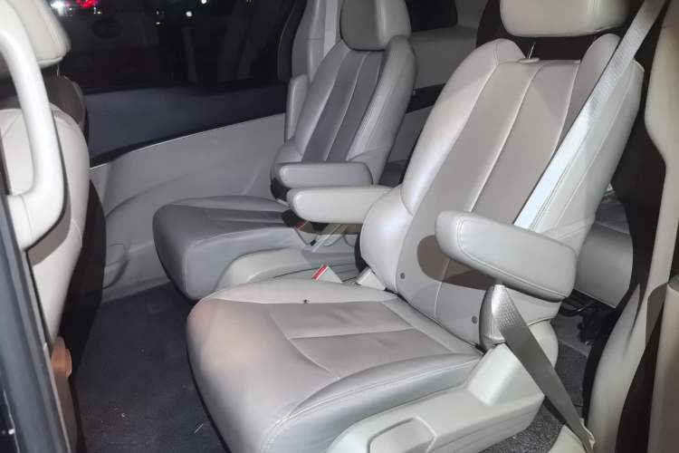 Used Buick GL8 2018 28T Luxury Model China VI Standard Left Rear Seat