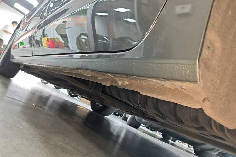Used Buick GL8 2018 ES 28T Comfort Model China VI Standard Left Side Sill