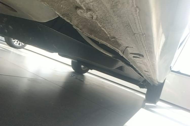 Used Buick GL8 2018 28T Luxury Model China VI Standard Left Side Sill