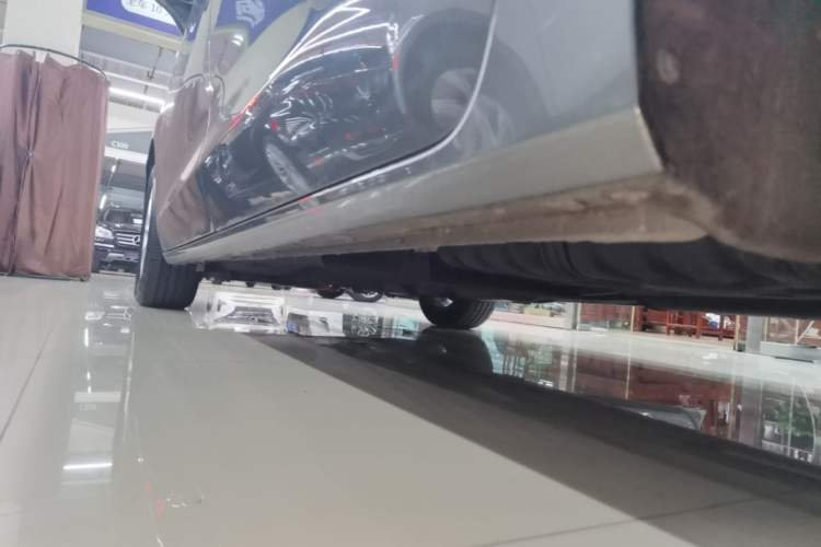 Used Buick GL8 2018 ES 28T Comfort Model China VI Standard Left Side Sill