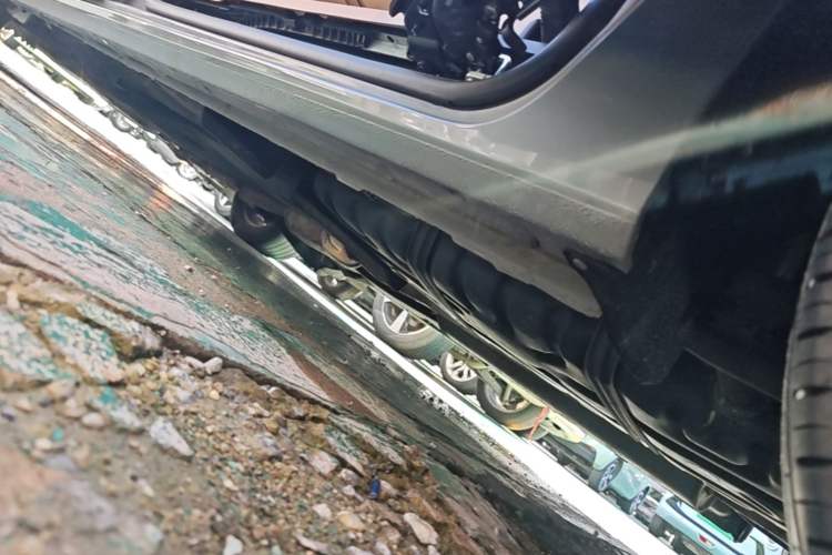 Used Buick GL8 2018 ES 28T Luxury Model China VI Standard Left Side Sill