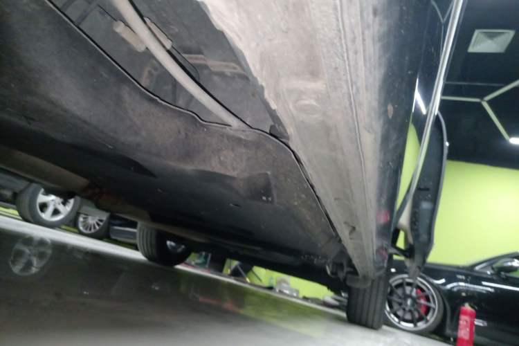 Used Buick GL8 2018 28T Luxury Model China VI Standard Left Side Sill