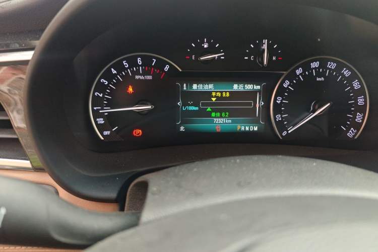 Used Buick GL8 2018 ES 28T Premium Model China VI Standard Odometer Close Up